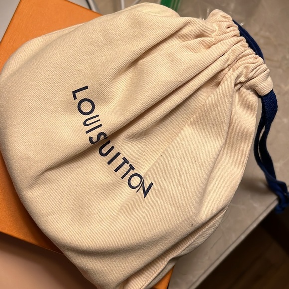 Pretty LV 30mm Reversible Belt - Picture 2 of 5